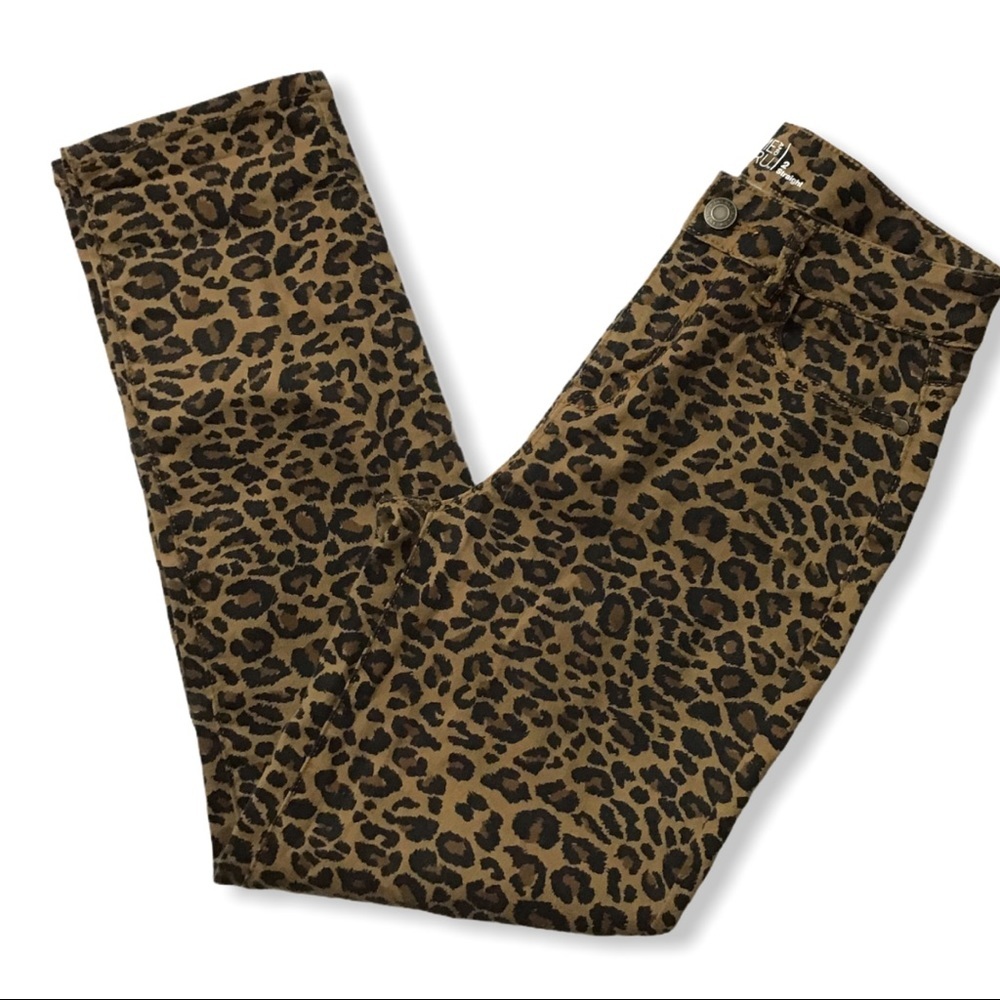 Time & Tru Leopard Hi Rise Straight Crop Jeans 2